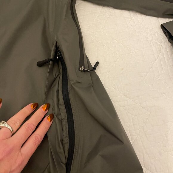 Timberland Rain Jacket/Wind Breaker - Picture 8 of 16